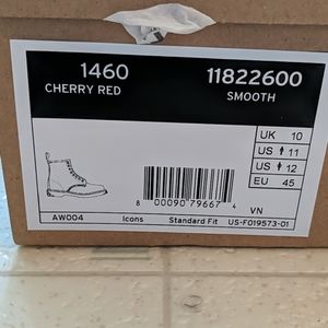 BNIB doc martens UK 10